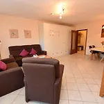Haus Luv und Lee Appartement LEE01